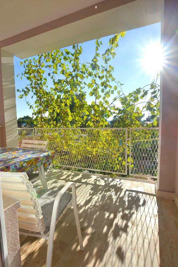 Apartmani Vela Makarska Exterior foto